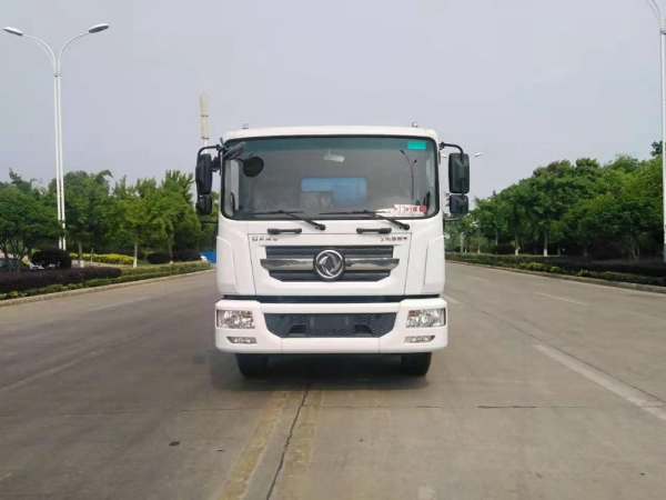 國(guó)六東風(fēng)多利卡D9自卸式垃圾車(chē)